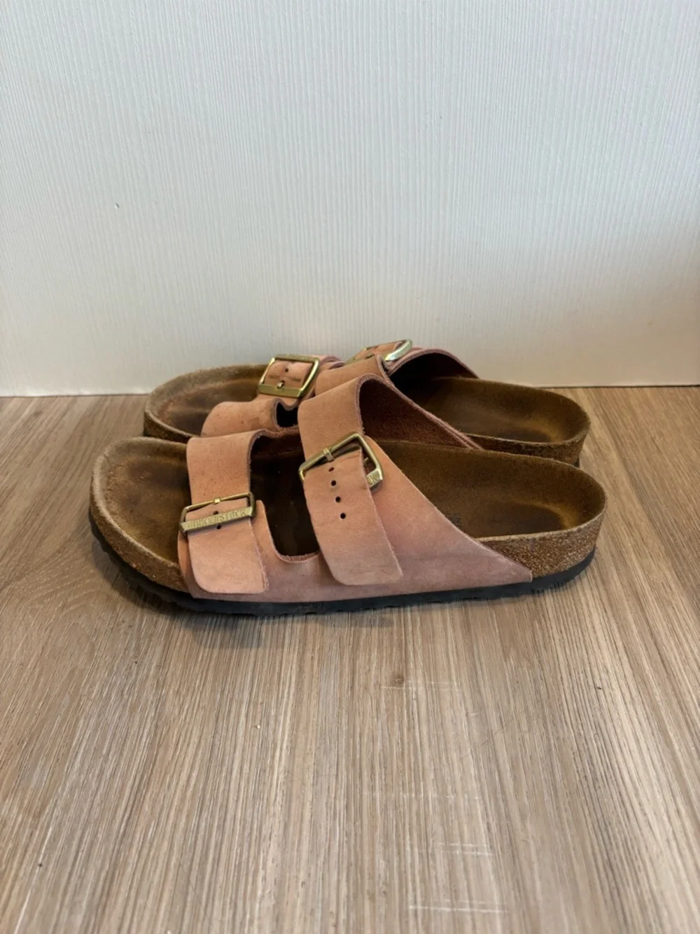 Sold - Picture 3 of 6